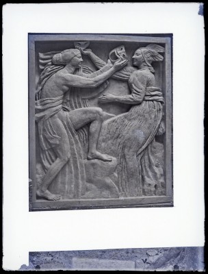 La Comédie, bas-relief du théâtre des Champs-Élysées, 1912